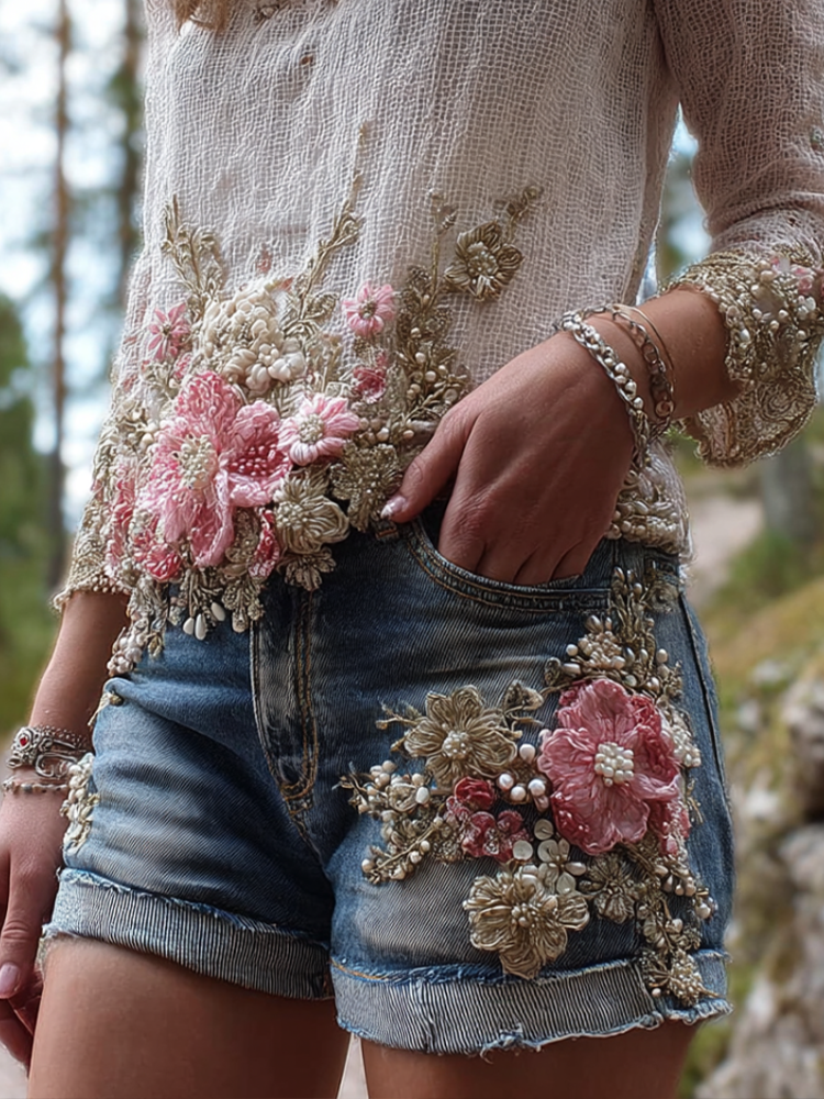 Women's Bohemian Style Three-dimensional Pink Flower Design Denim Shorts
